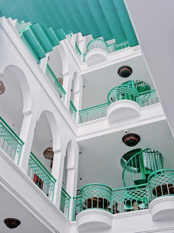 Pisces Hotel Hue Exterior photo