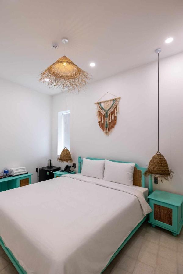 Pisces Hotel Hue Exterior photo